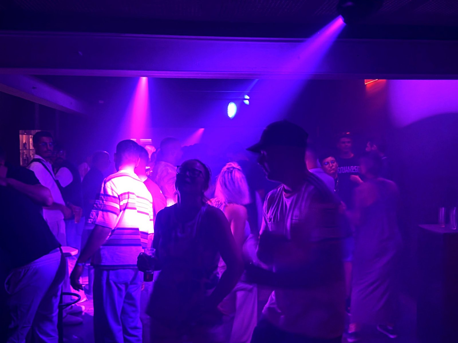 Le dancefloor du Ti Club en pleine soirée